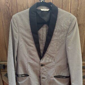 Zara Man Black-and-White Check Tuxedo Sportcoat/Jacket w/ Black Lapels (US 38)